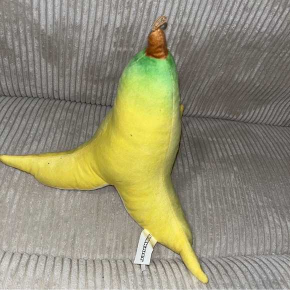 Nintendo Mario cart 12” plush banana peel - Picture 3 of 3
